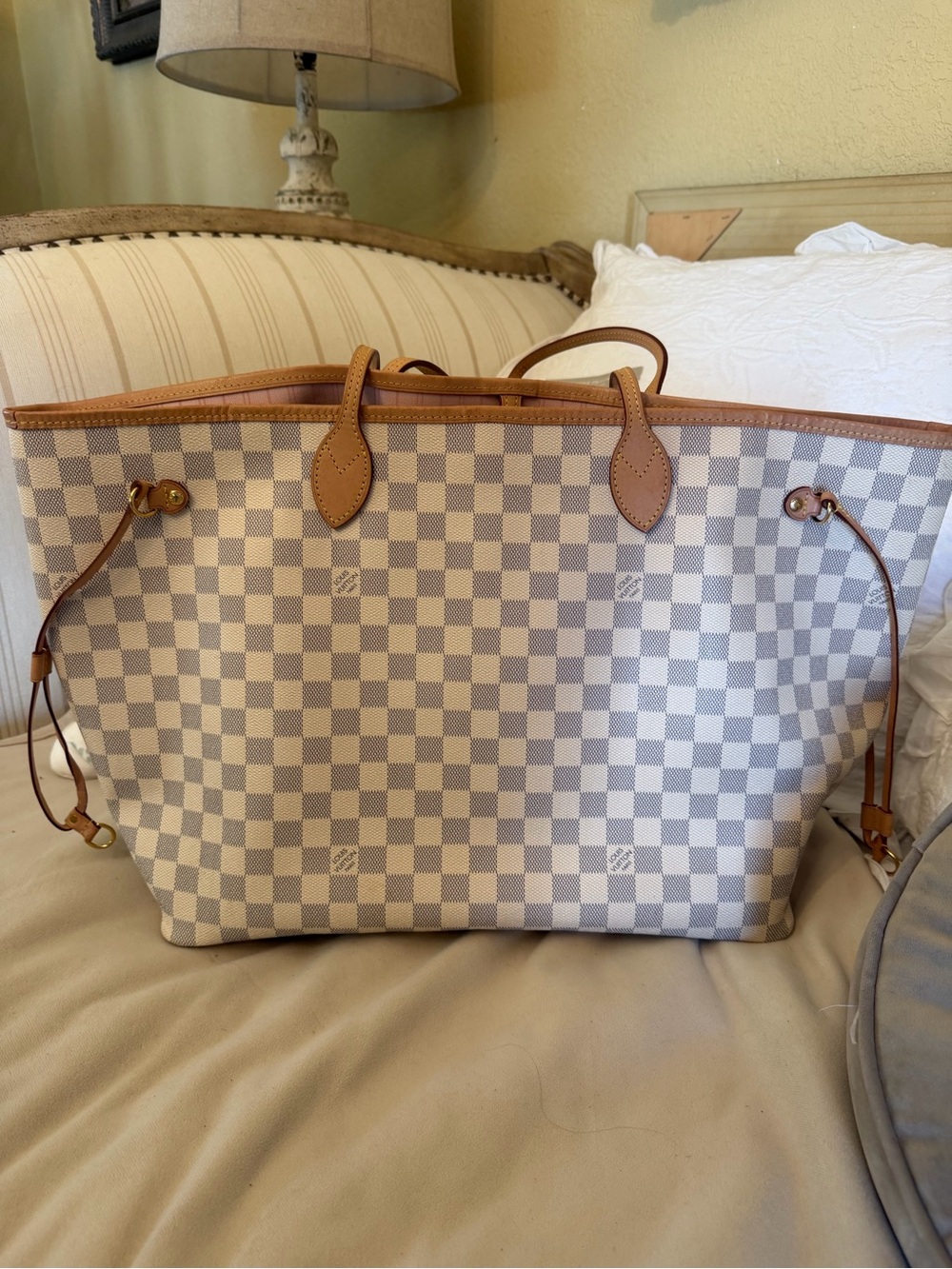 Louis Vuitton Neverfull